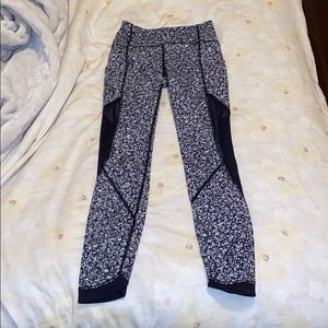 Lululemon leggings!